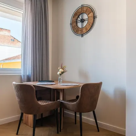 New 2br Premium *